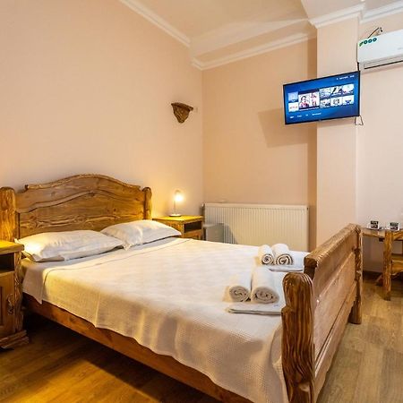 קוטאיסי Hotel Phasis מראה חיצוני תמונה