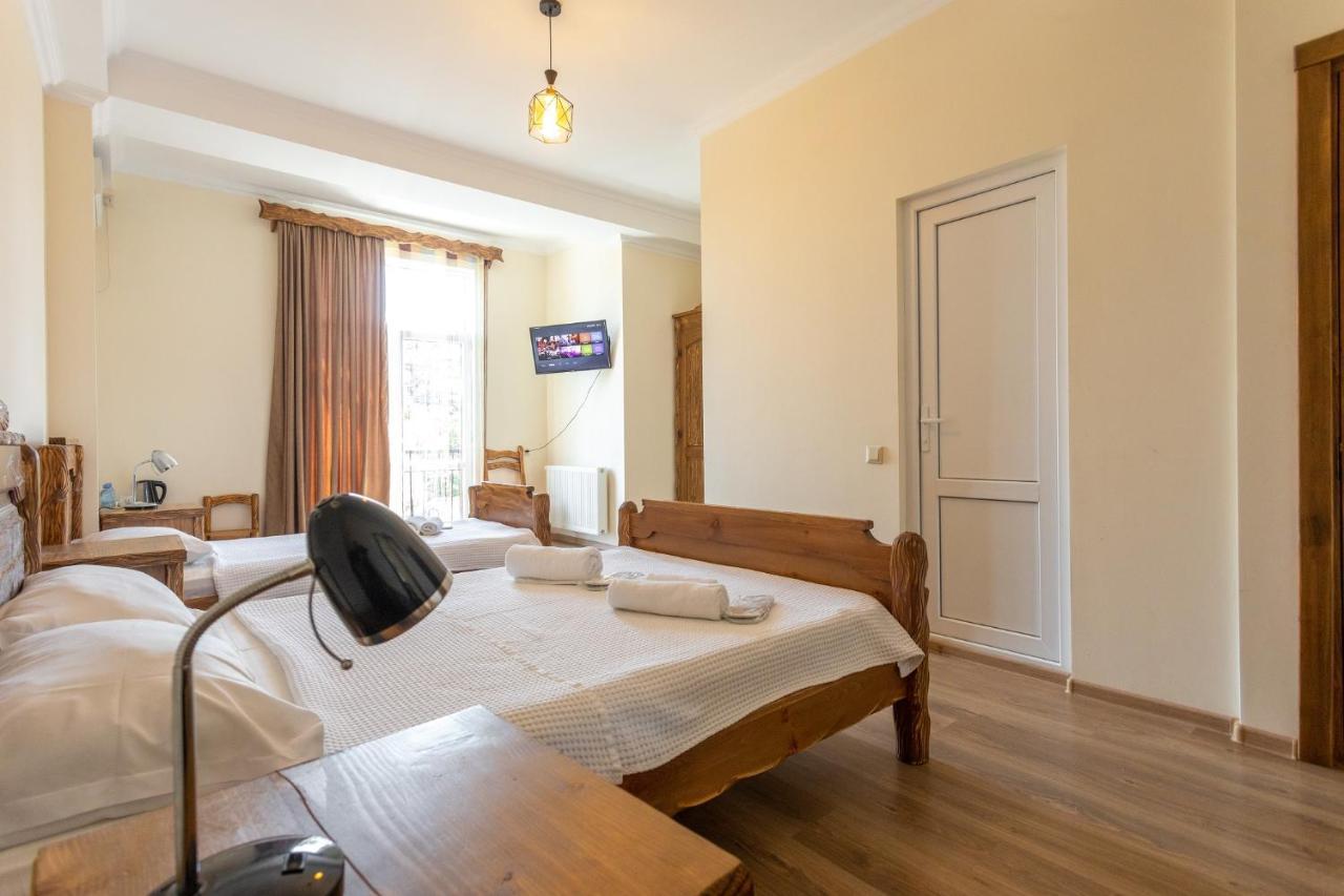 קוטאיסי Hotel Phasis מראה חיצוני תמונה
