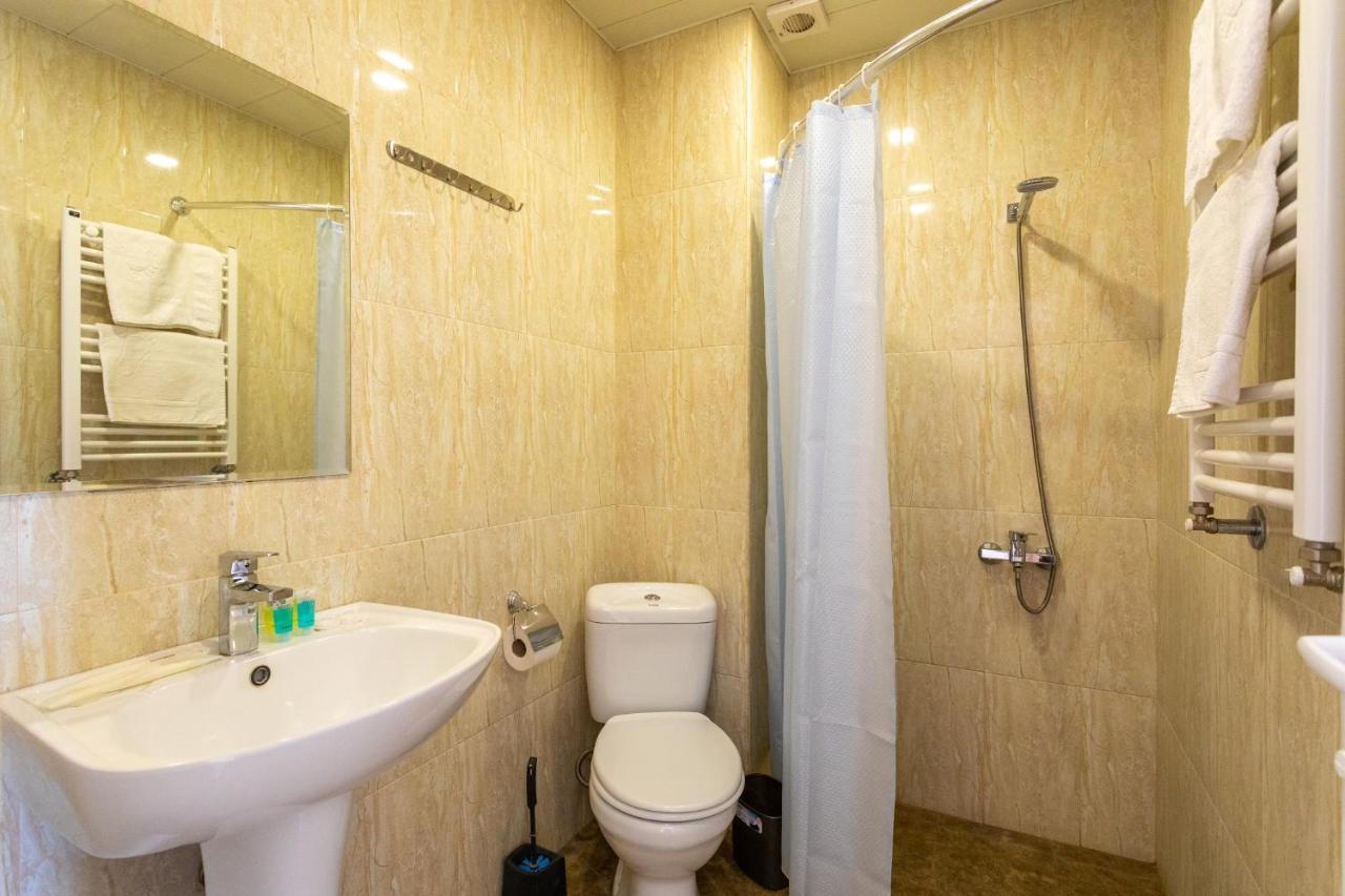 קוטאיסי Hotel Phasis מראה חיצוני תמונה