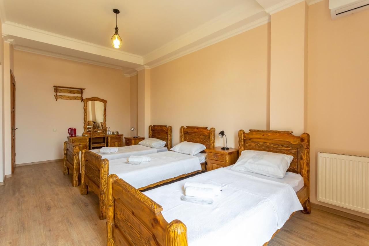 קוטאיסי Hotel Phasis מראה חיצוני תמונה