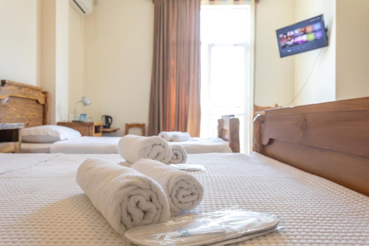קוטאיסי Hotel Phasis מראה חיצוני תמונה