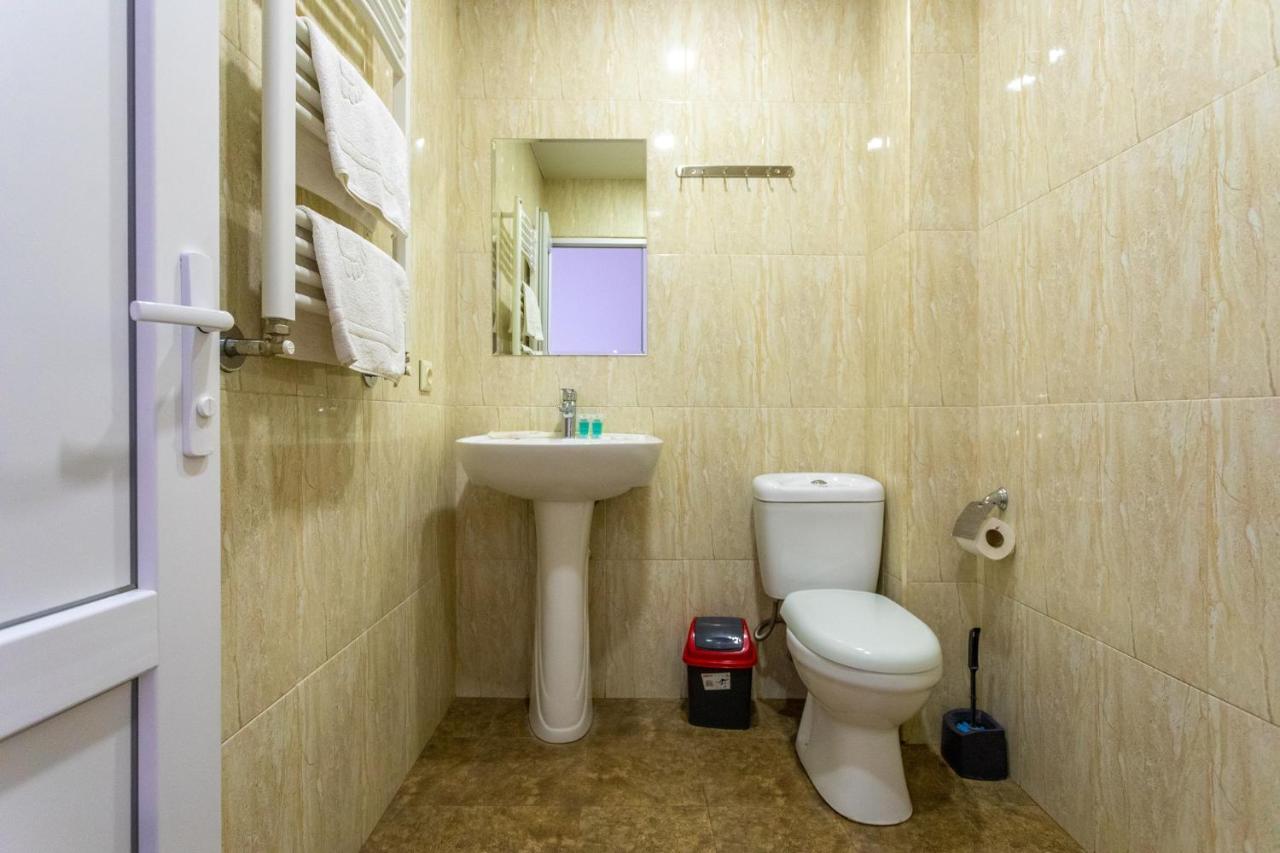 קוטאיסי Hotel Phasis מראה חיצוני תמונה