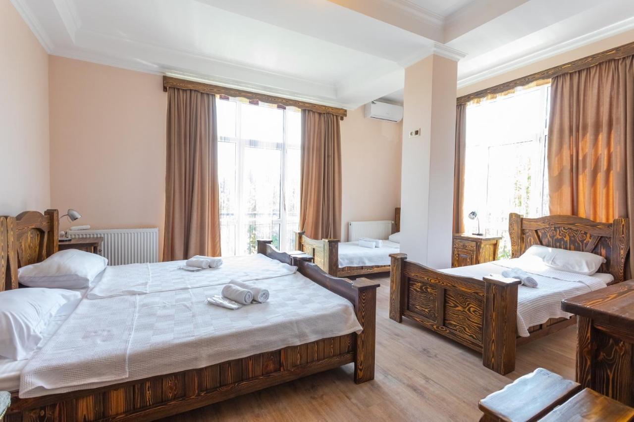 קוטאיסי Hotel Phasis מראה חיצוני תמונה