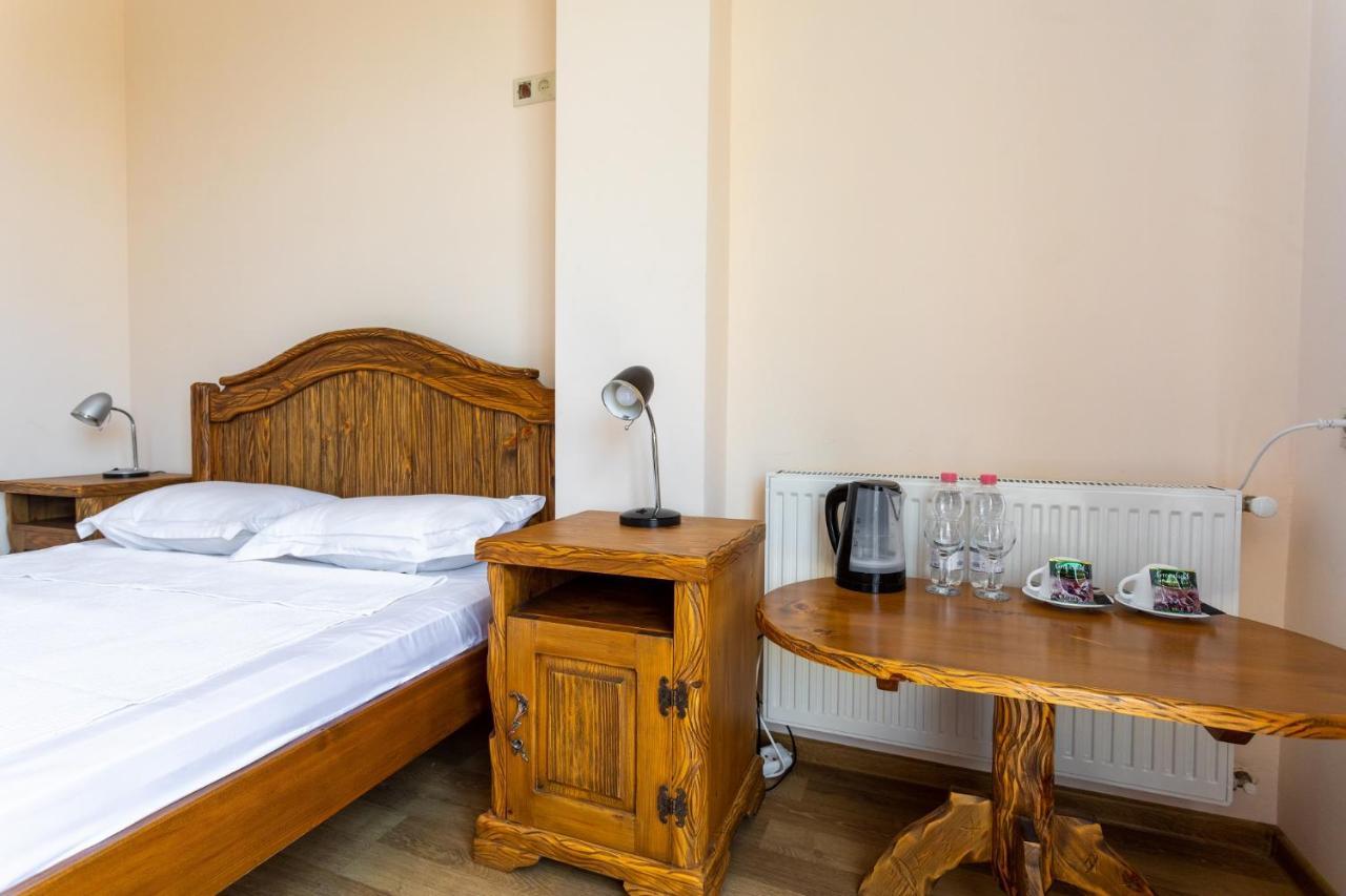 קוטאיסי Hotel Phasis מראה חיצוני תמונה