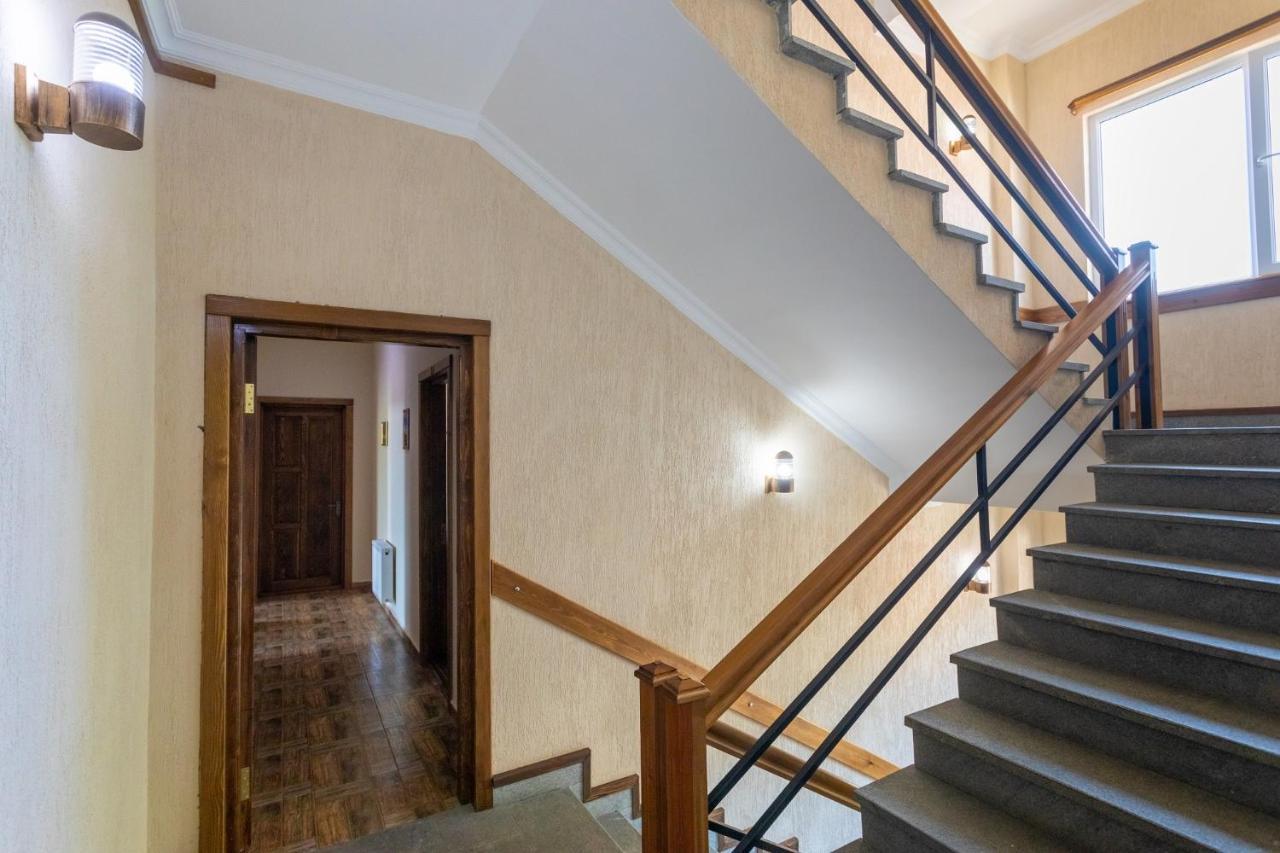קוטאיסי Hotel Phasis מראה חיצוני תמונה