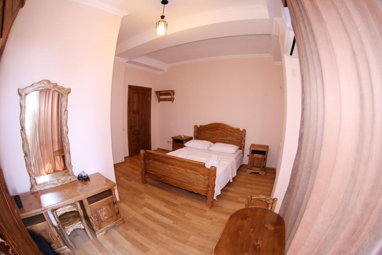 קוטאיסי Hotel Phasis מראה חיצוני תמונה